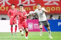 B体育官网app-球员状态神勇，对抗局势紧张刺激