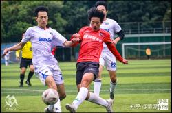 B体育平台-壮哉足球赛场，顶尖球队交锋精彩