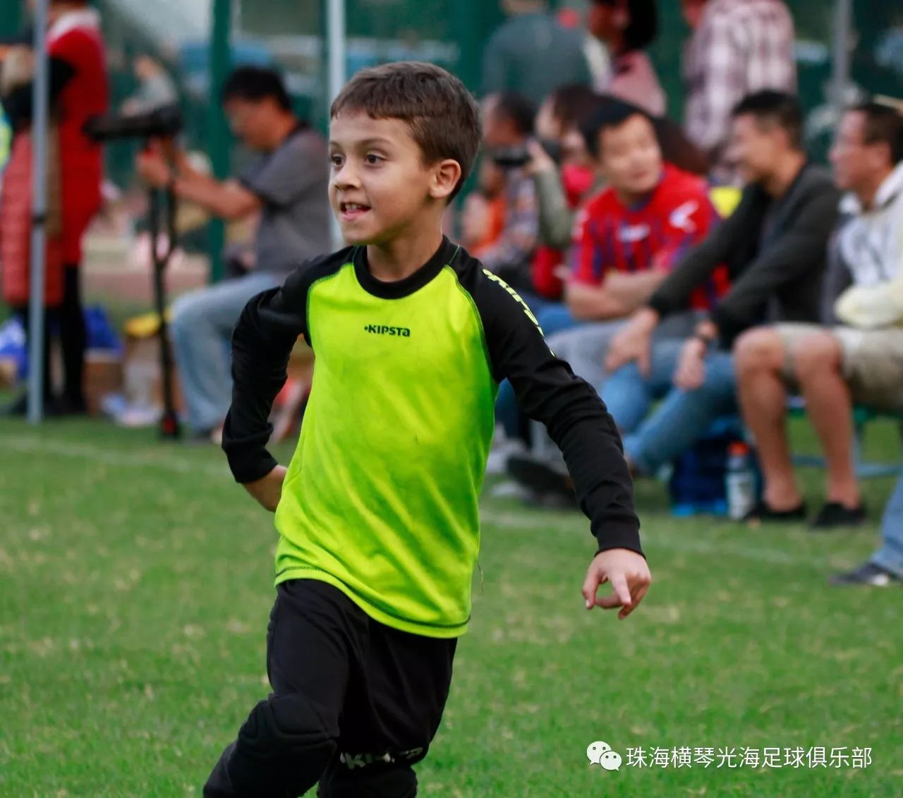 瑞典国足奋力拼搏，成功晋级半决赛