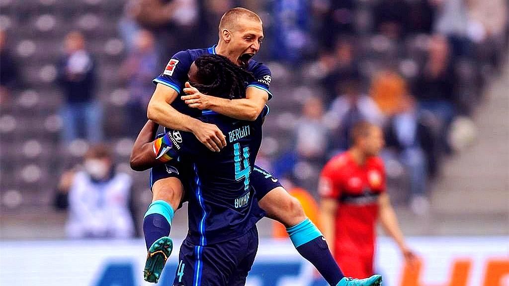 柏林赫塔开车门响应卫冕战票的简单介绍