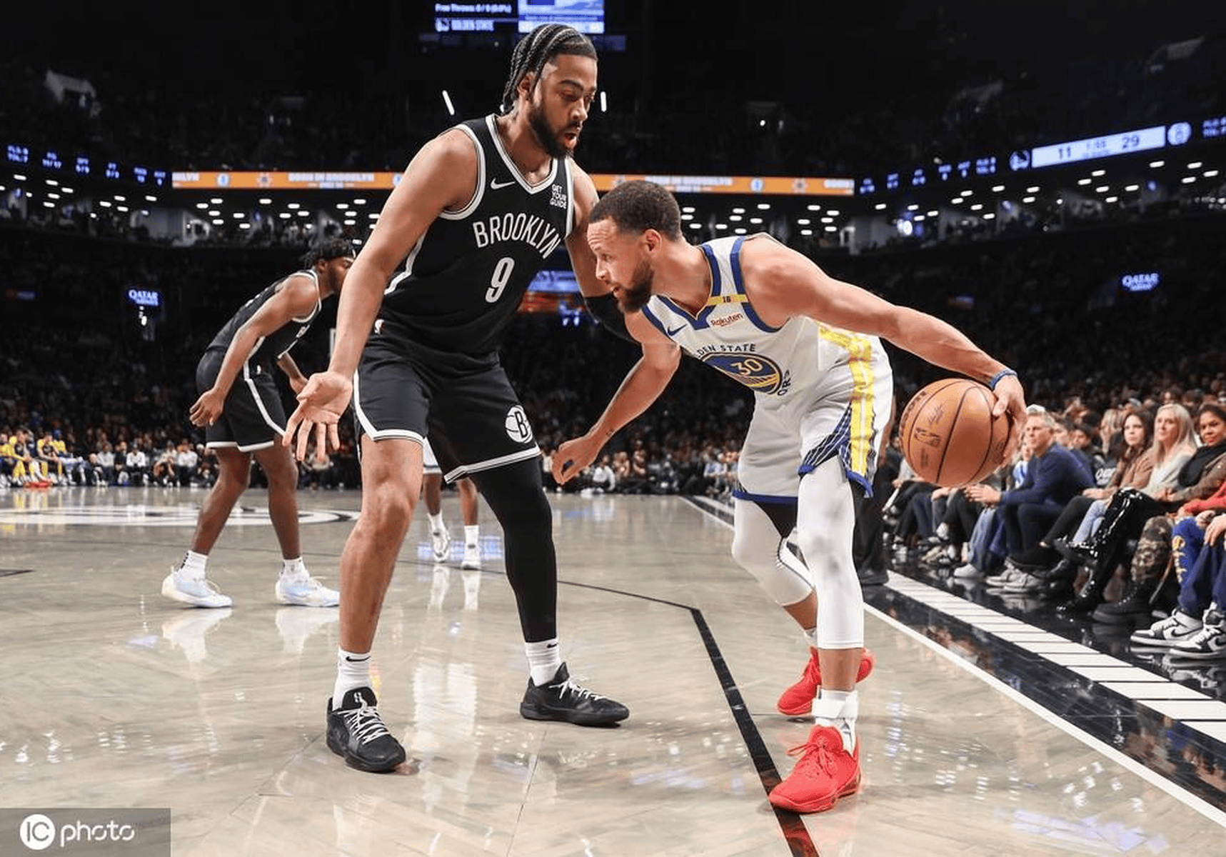 开拓者客场力克篮网，取得胜利