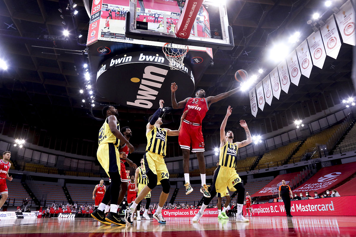 开拓者客场力克篮网，取得胜利