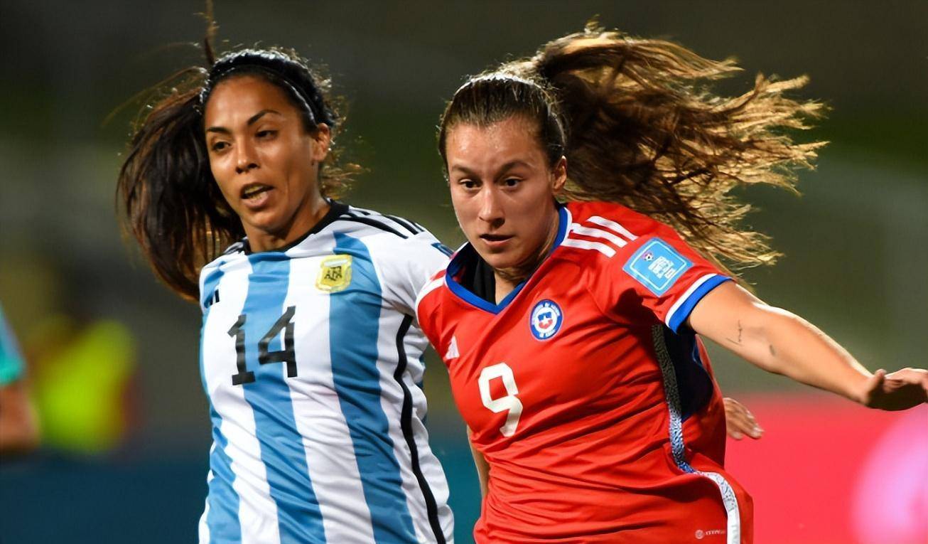 阿根廷队决胜关键时刻，女足表现出色